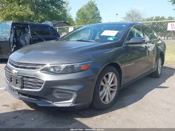 1G1ZD5STXJF119746 2018 CHEVROLET MALIBU - Image 2