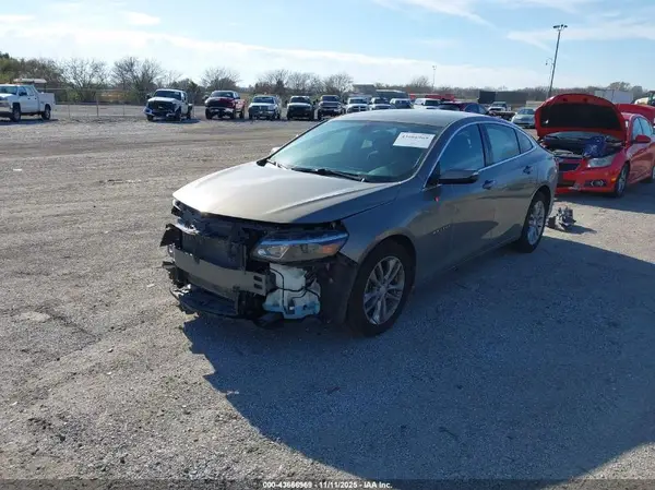 1G1ZD5STXJF125126 2018 CHEVROLET MALIBU - Image 2