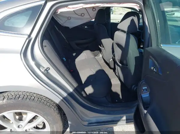 1G1ZD5STXJF125126 2018 CHEVROLET MALIBU - Image 8