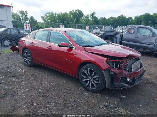 1G1ZD5STXJF135719 2018 CHEVROLET MALIBU - Image 1