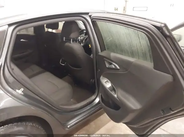 1G1ZD5STXJF145389 2018 CHEVROLET MALIBU - Image 8