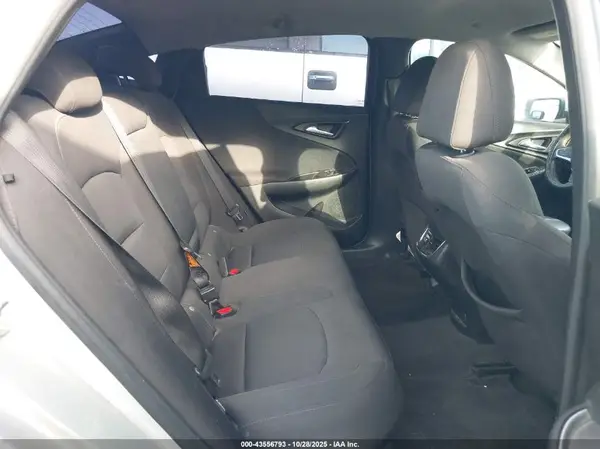 1G1ZD5STXJF159003 2018 CHEVROLET MALIBU - Image 8