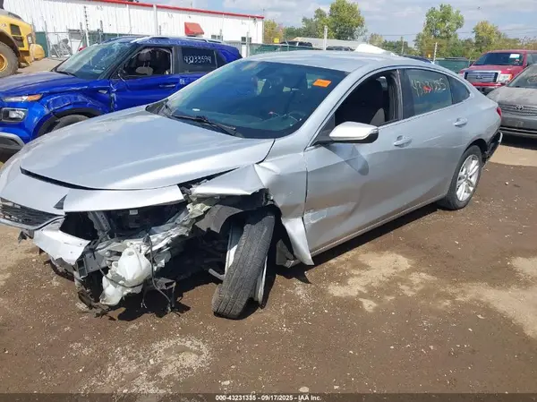 1G1ZD5STXJF164783 2018 CHEVROLET MALIBU - Image 2