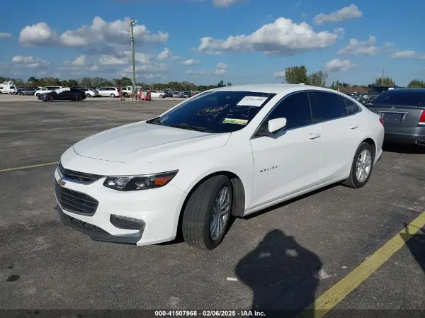 1G1ZD5STXJF171569 2018 CHEVROLET MALIBU - Image 2