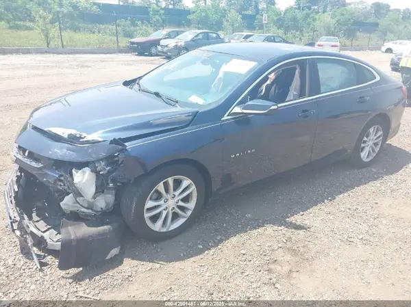 1G1ZD5STXJF172138 2018 CHEVROLET MALIBU - Image 2
