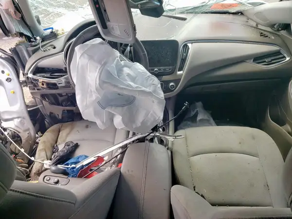 1G1ZD5STXJF172902 2018 CHEVROLET MALIBU - Image 8