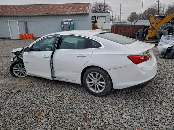1G1ZD5STXJF187318 2018 CHEVROLET MALIBU - Image 2