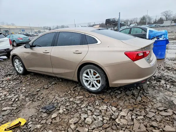 1G1ZD5STXJF189960 2018 CHEVROLET MALIBU - Image 2