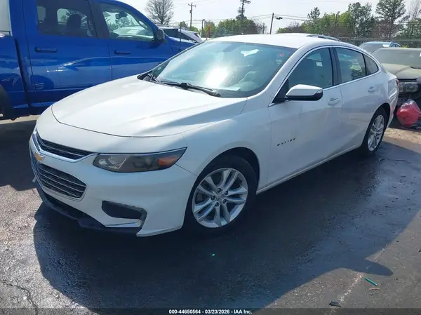 1G1ZD5STXJF191966 2018 CHEVROLET MALIBU - Image 2