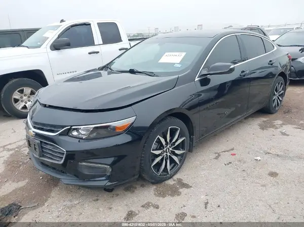 1G1ZD5STXJF201007 2018 CHEVROLET MALIBU - Image 2