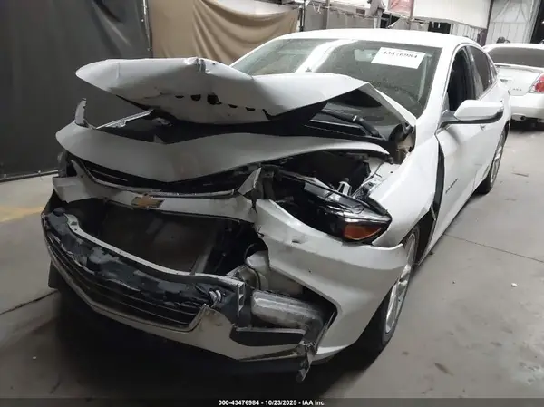 1G1ZD5STXJF201878 2018 CHEVROLET MALIBU - Image 2