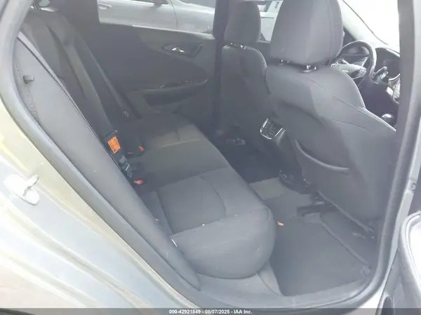 1G1ZD5STXJF205722 2018 CHEVROLET MALIBU - Image 8