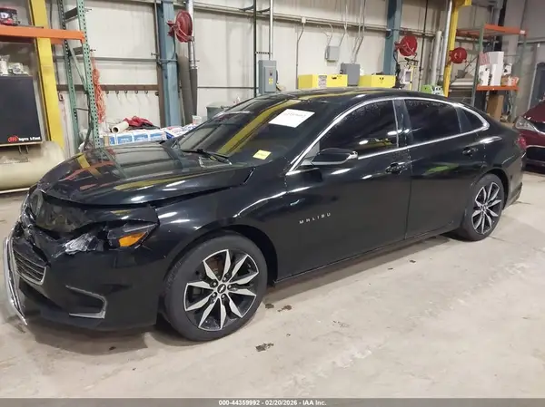 1G1ZD5STXJF214761 2018 CHEVROLET MALIBU - Image 2