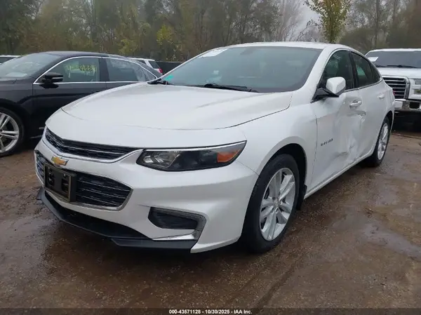 1G1ZD5STXJF219944 2018 CHEVROLET MALIBU - Image 2