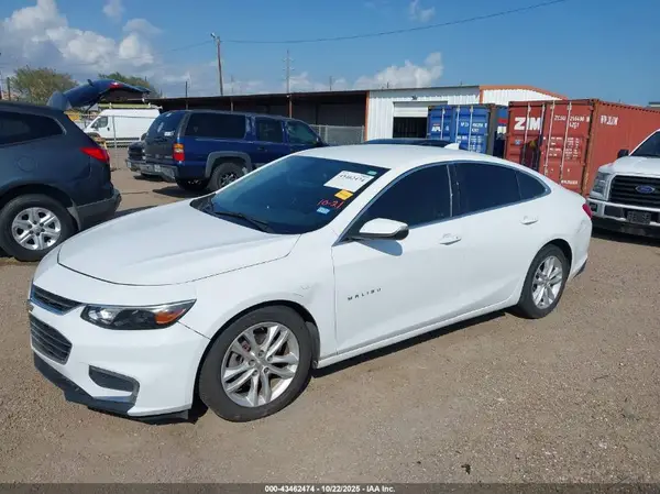 1G1ZD5STXJF225811 2018 CHEVROLET MALIBU - Image 2