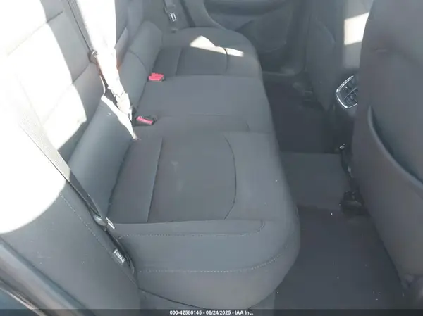 1G1ZD5STXJF232001 2018 CHEVROLET MALIBU - Image 8