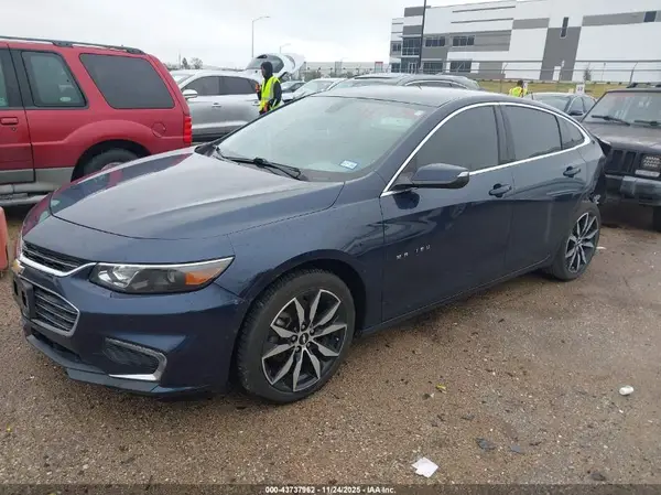 1G1ZD5STXJF236520 2018 CHEVROLET MALIBU - Image 2
