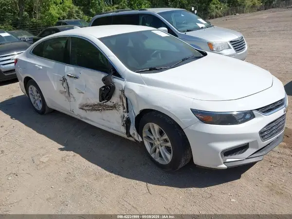 1G1ZD5STXJF238056 2018 CHEVROLET MALIBU - Image 1