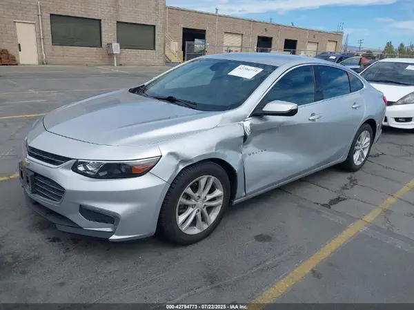 1G1ZD5STXJF243824 2018 CHEVROLET MALIBU - Image 2