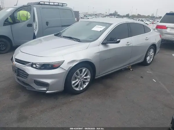 1G1ZD5STXJF259778 2018 CHEVROLET MALIBU - Image 2