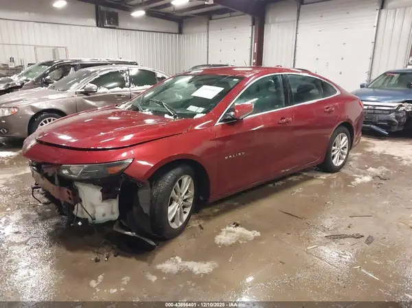 1G1ZD5STXJF260672 2018 CHEVROLET MALIBU - Image 2