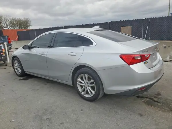 1G1ZD5STXJF275141 2018 CHEVROLET MALIBU - Image 2