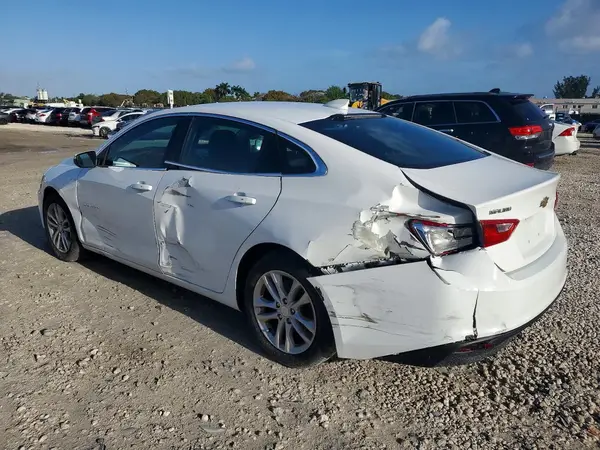 1G1ZD5STXJF277052 2018 CHEVROLET MALIBU - Image 2