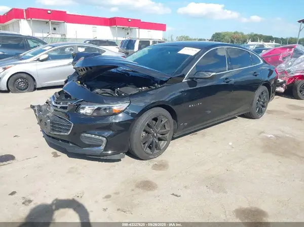 1G1ZD5STXJF277682 2018 CHEVROLET MALIBU - Image 2