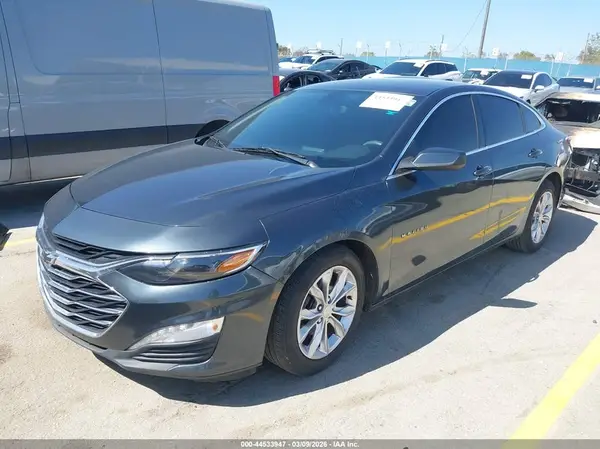 1G1ZD5STXKF117061 2019 CHEVROLET MALIBU - Image 2