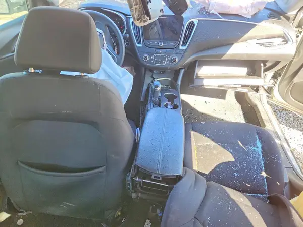 1G1ZD5STXKF119067 2019 CHEVROLET MALIBU - Image 8