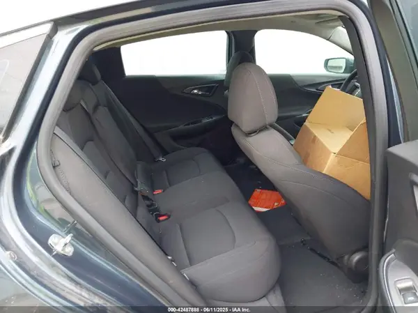 1G1ZD5STXKF145569 2019 CHEVROLET MALIBU - Image 8
