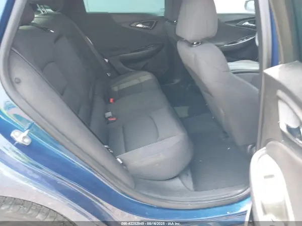 1G1ZD5STXKF150657 2019 CHEVROLET MALIBU - Image 8