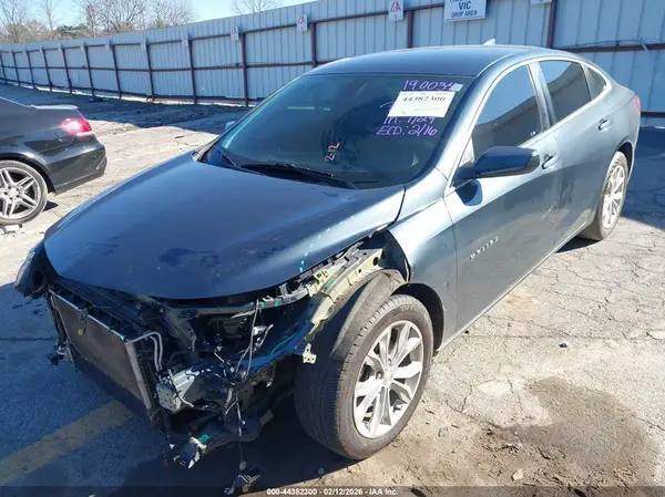 1G1ZD5STXKF166857 2019 CHEVROLET MALIBU - Image 2