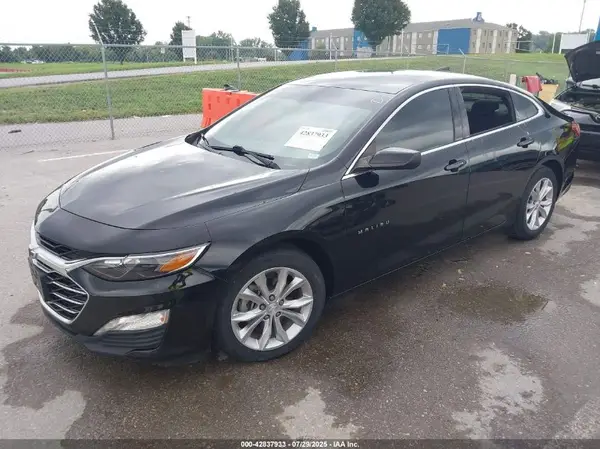 1G1ZD5STXKF194027 2019 CHEVROLET MALIBU - Image 2