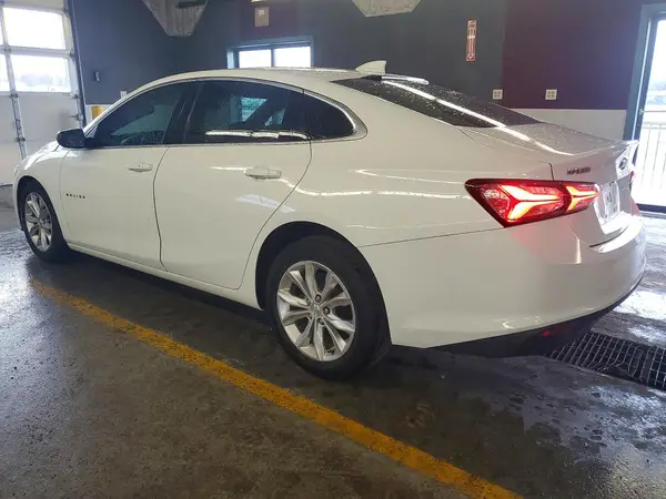 1G1ZD5STXKF211876 2019 CHEVROLET MALIBU - Image 2