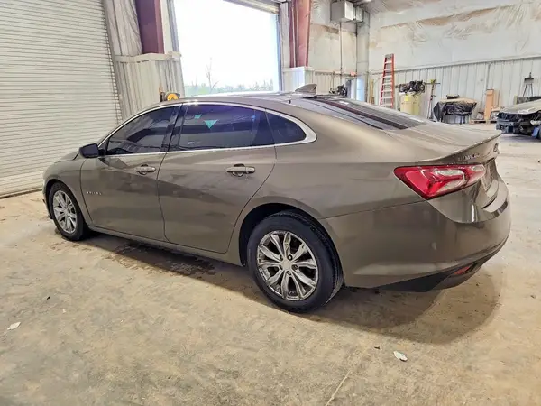 1G1ZD5STXLF010481 2020 CHEVROLET MALIBU - Image 2