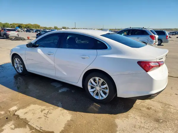 1G1ZD5STXLF013137 2020 CHEVROLET MALIBU - Image 2