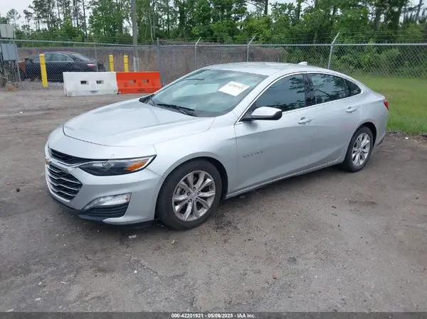1G1ZD5STXLF031136 2020 CHEVROLET MALIBU - Image 2
