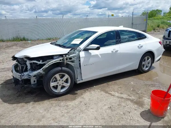 1G1ZD5STXLF037941 2020 CHEVROLET MALIBU - Image 2