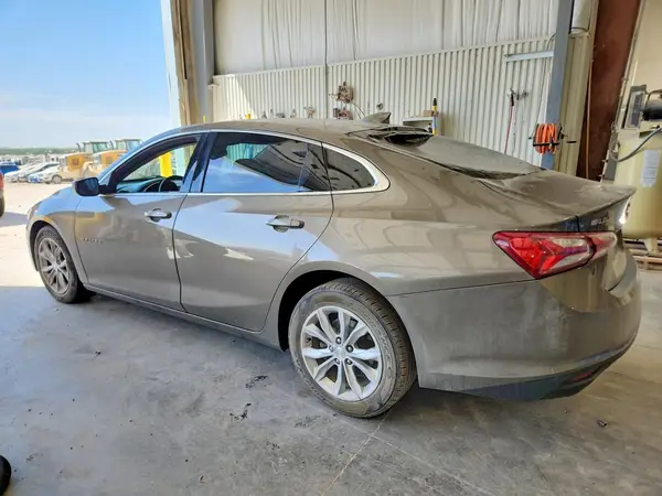 1G1ZD5STXLF048776 2020 CHEVROLET MALIBU - Image 2