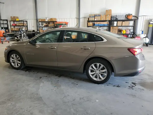 1G1ZD5STXLF061267 2020 CHEVROLET MALIBU - Image 2