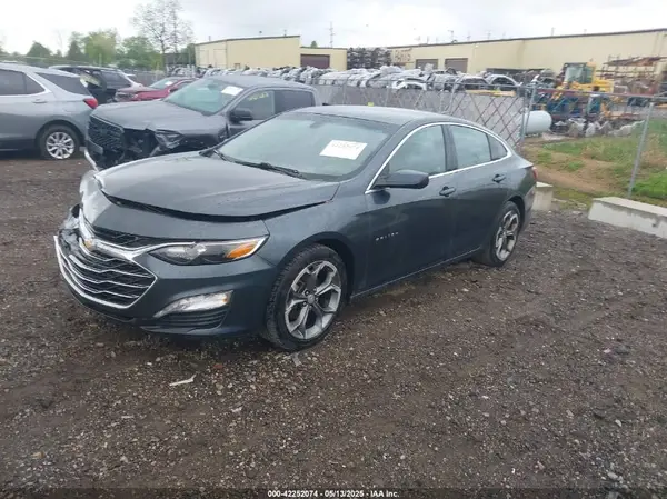 1G1ZD5STXLF096374 2020 CHEVROLET MALIBU - Image 2