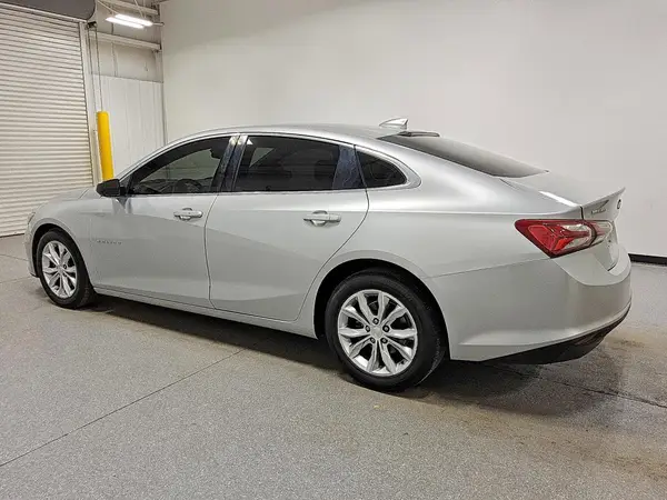 1G1ZD5STXLF109284 2020 CHEVROLET MALIBU - Image 2