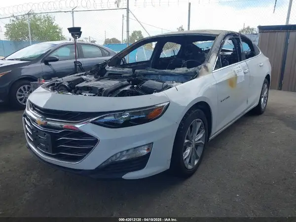 1G1ZD5STXMF069421 2021 CHEVROLET MALIBU - Image 2
