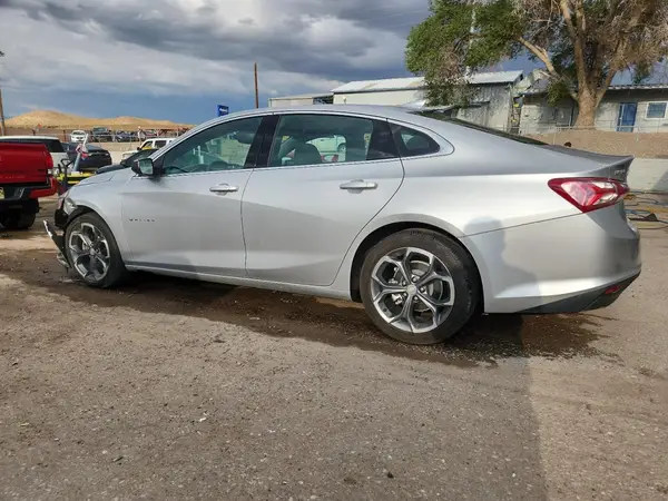 1G1ZD5STXNF116724 2022 CHEVROLET MALIBU - Image 2