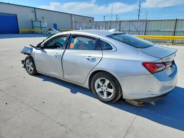 1G1ZD5STXNF133653 2022 CHEVROLET MALIBU - Image 2
