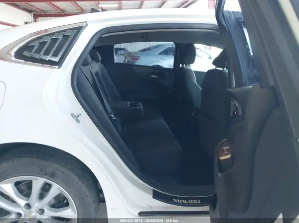 1G1ZE5ST0GF300781 2016 CHEVROLET MALIBU - Image 8