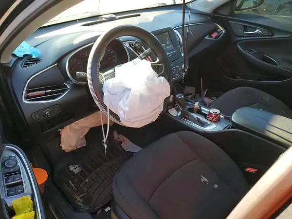 1G1ZE5ST0HF105359 2017 CHEVROLET MALIBU - Image 8