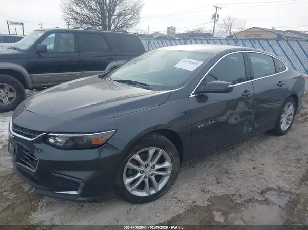 1G1ZE5ST0HF162872 2017 CHEVROLET MALIBU - Image 2