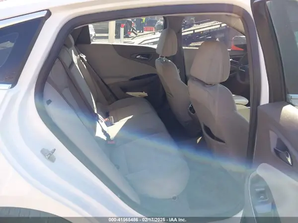1G1ZE5ST0HF168087 2017 CHEVROLET MALIBU - Image 8